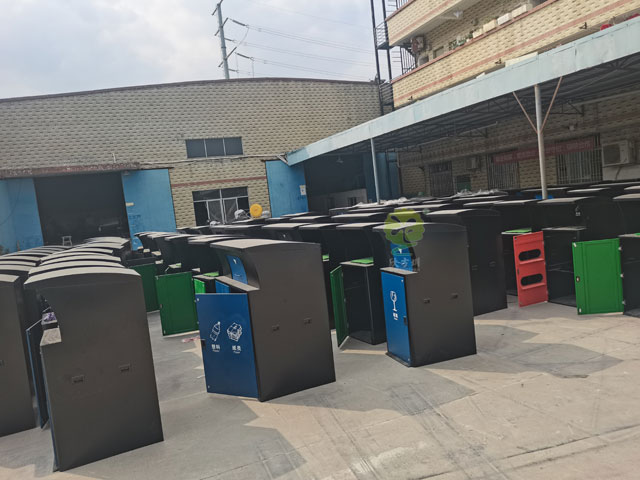 深圳小區垃圾收集點密閉大垃圾箱